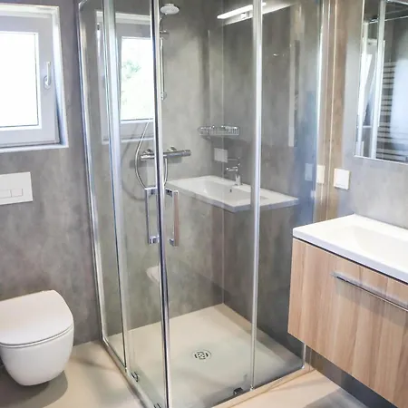 Vlugtenburg Üdülőpark *