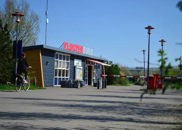 弗吉坦贝尔吉假日公园 *